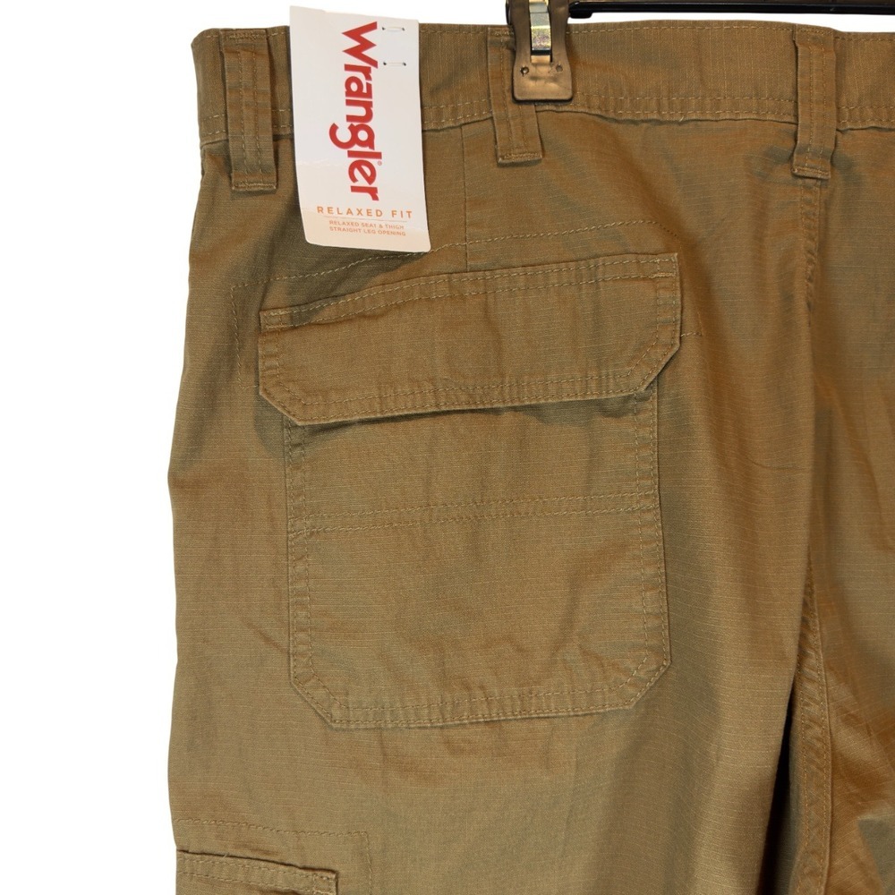 NEW Wrangler Twill Cargo Pants Loose Fit Brown MGW90BZ 100% Cotton 40x30 Work - Picture 8 of 10